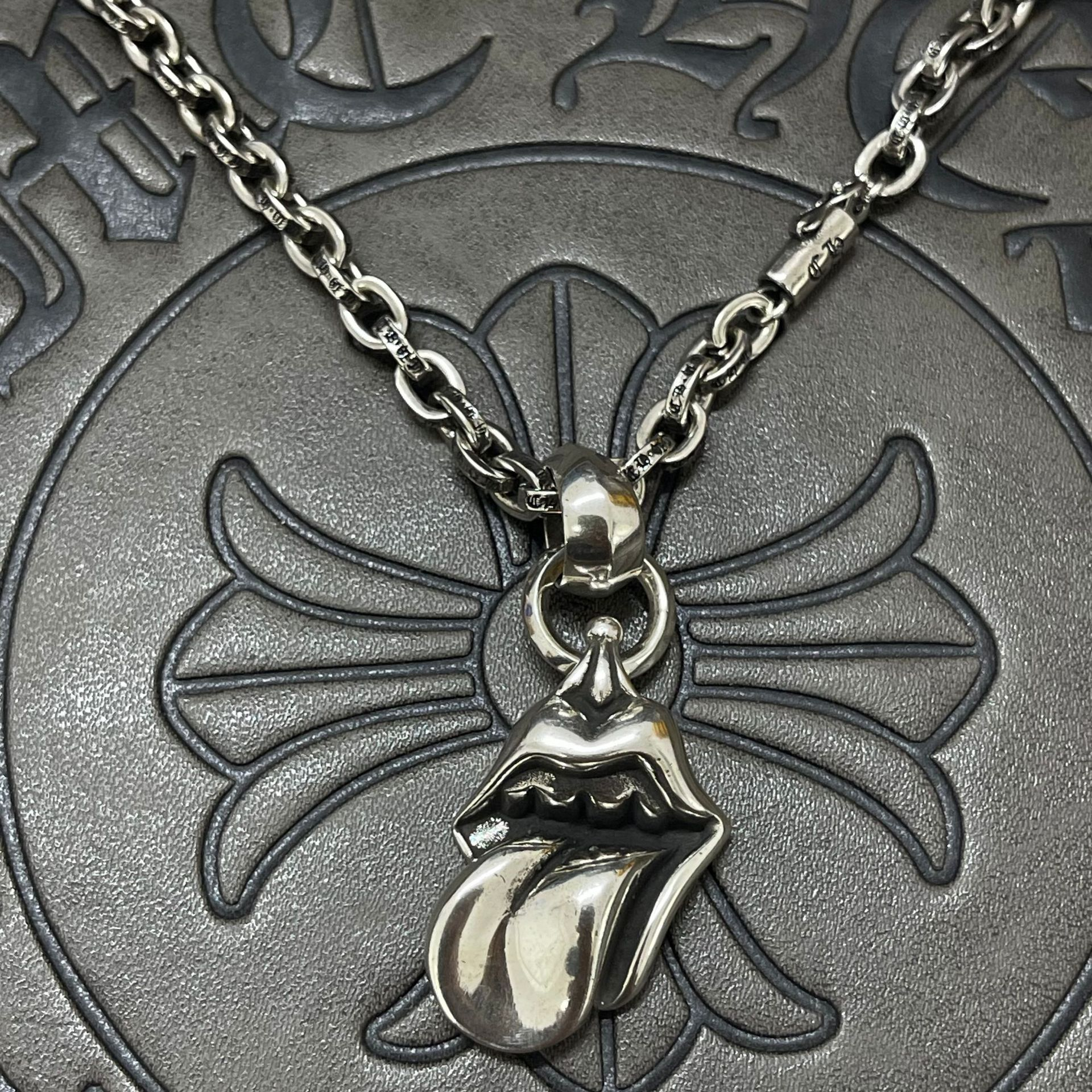 Punk Hip-hop Thai Silver Vintage Large Double Ring Big Tongue Necklace Fashion Statement Sweater Chain